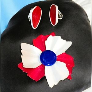 Vintage Enamel RED WHITE BLUE Patriotic 3 " Flower Brooch & earrings circa 50's